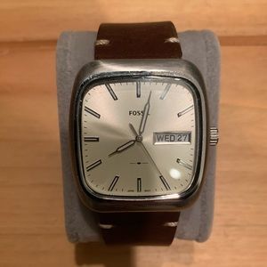 Fossil 38mm with leather strap